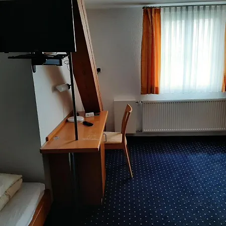 מלון Restaurant Adler אימנשטאדט אם בודנזה