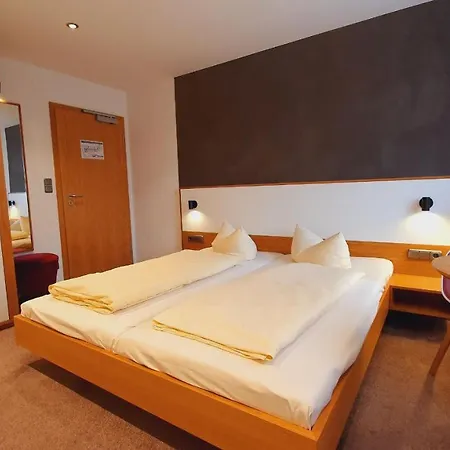 מלון Restaurant Adler אימנשטאדט אם בודנזה